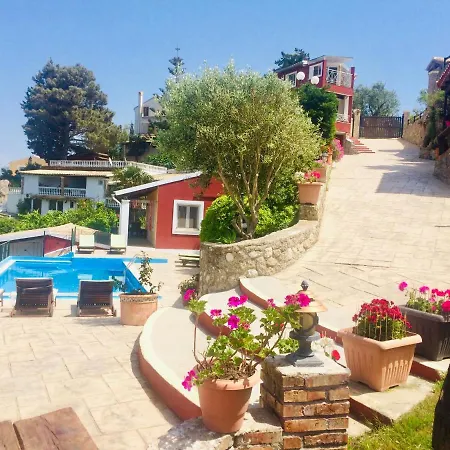 Ermones Penelope Hébergement de vacances Vátos