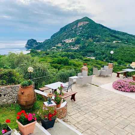 Сasa de vacaciones Ermones Penelope Vátos